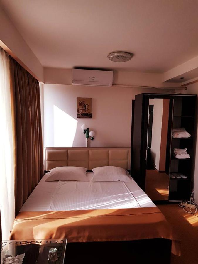 Asia Hotel Târgu Jiu Eksteriør billede