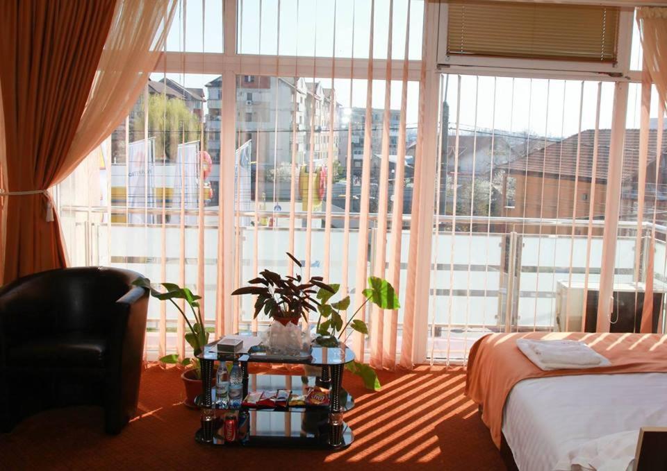 Asia Hotel Târgu Jiu Eksteriør billede