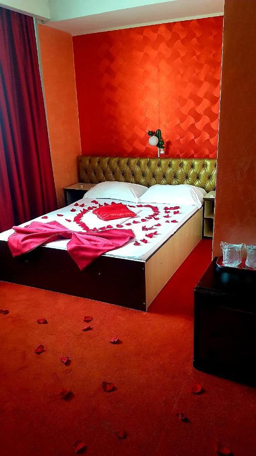 Asia Hotel Târgu Jiu Eksteriør billede