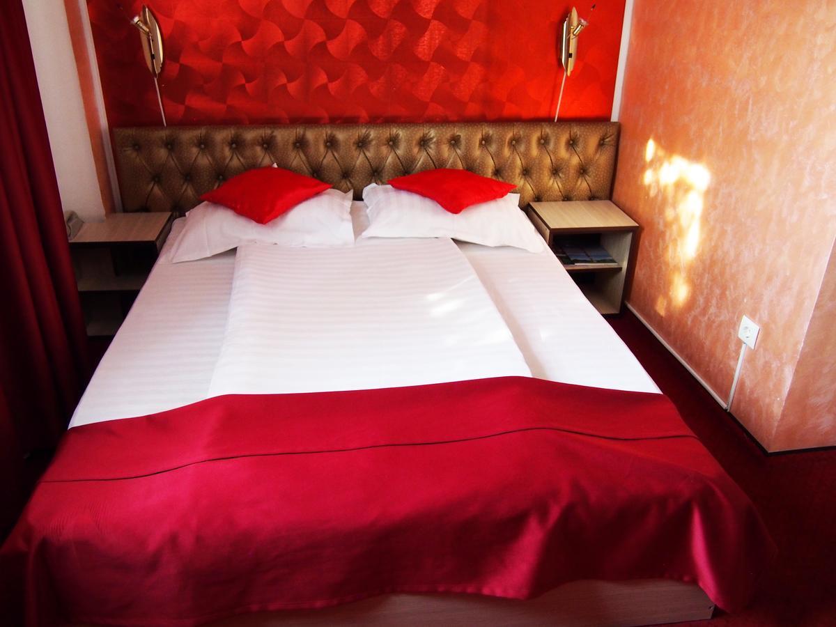 Asia Hotel Târgu Jiu Eksteriør billede