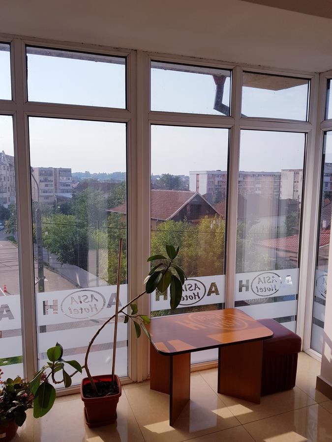 Asia Hotel Târgu Jiu Eksteriør billede